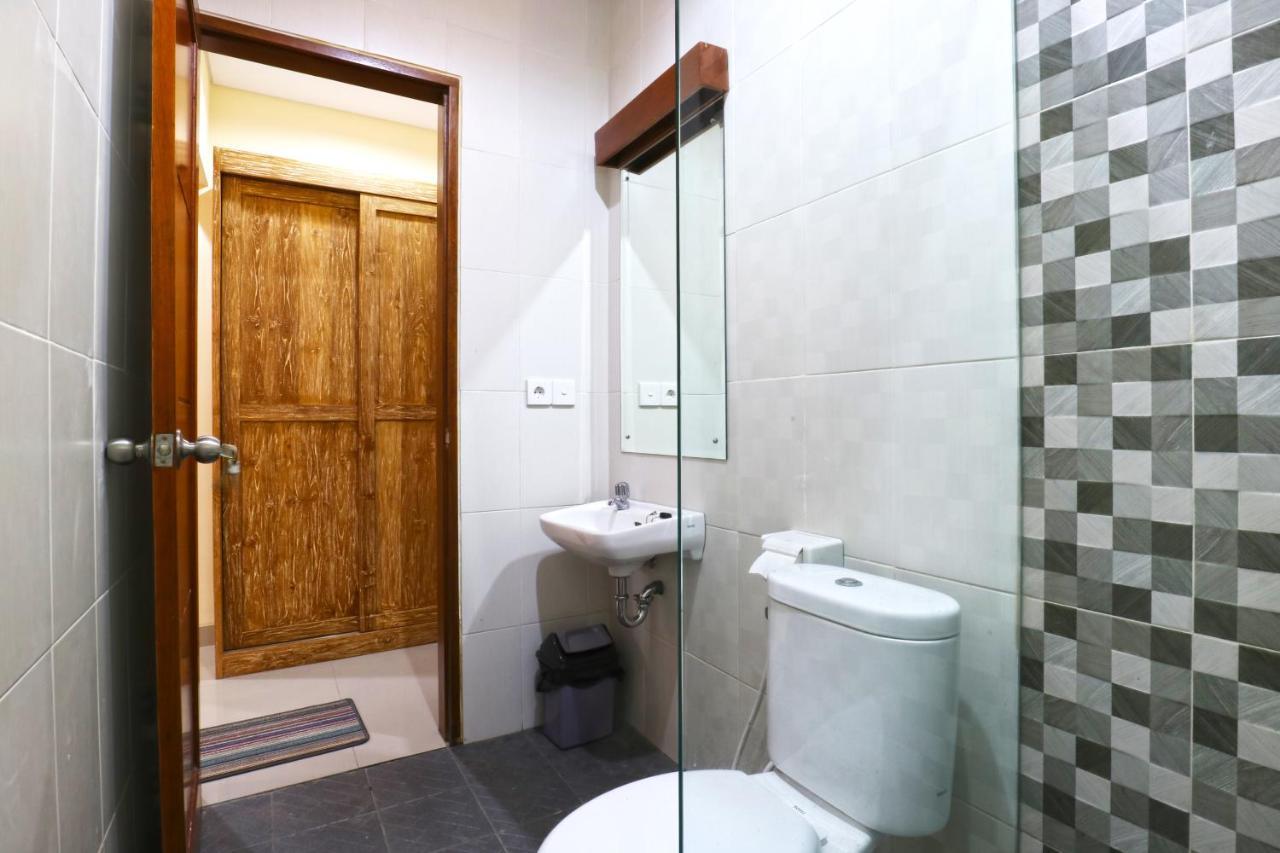 Lotus Bali Guest House Canggu  Luaran gambar